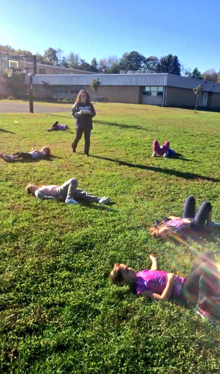 Coach Jill from South's Future Educators club lead the #TeamTiger #GirlsOnTheRun practice today!

<a href="/MiddSouthFEA/">MiddSouthFEA</a> 
#MiddSouthNation #MTPSPride