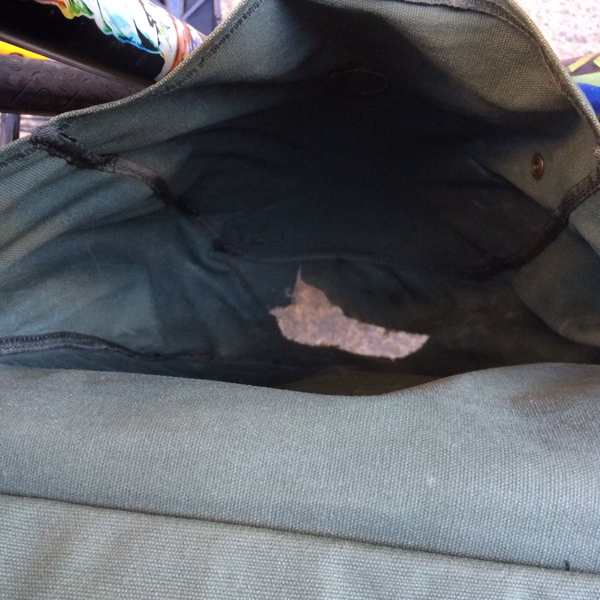 Pretty sad about the durability of <a href="/linusbike/">Linus</a> Market Bag. Design flaw?