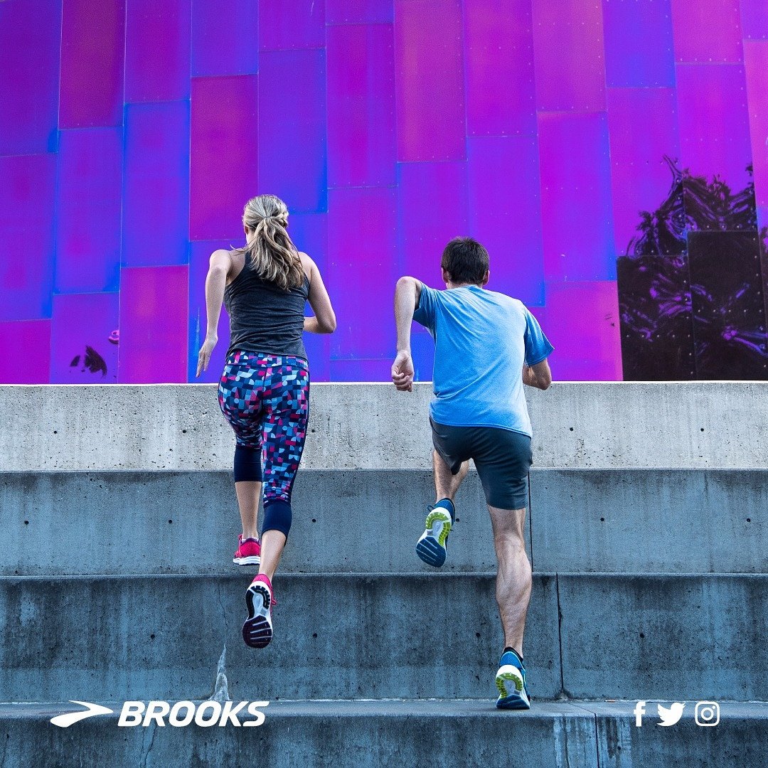 Relationship goals = Correr juntos. 🏃🙋 ¡Vive el running intensamente! #RunHappy