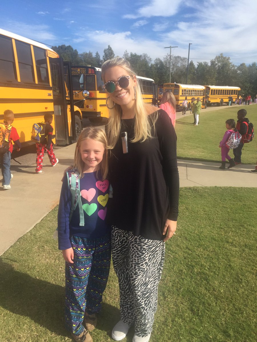 devin_shelden's tweet photo. Put bullying to sleep! 😴 @TweetDCS_OES https://t.co/x2w2GZmz1P