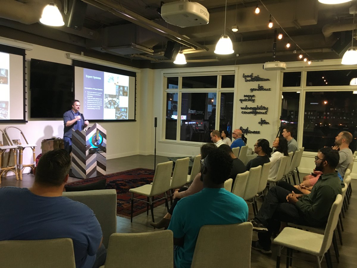pixelWes's tweet photo. Excited to see Christian Ratterman’s presentation, Pushing Usability: HCI at tonight’s #DUX meetup. 

https://t.co/HXPStFTpAB https://t.co/QNgkOw9Vy6
