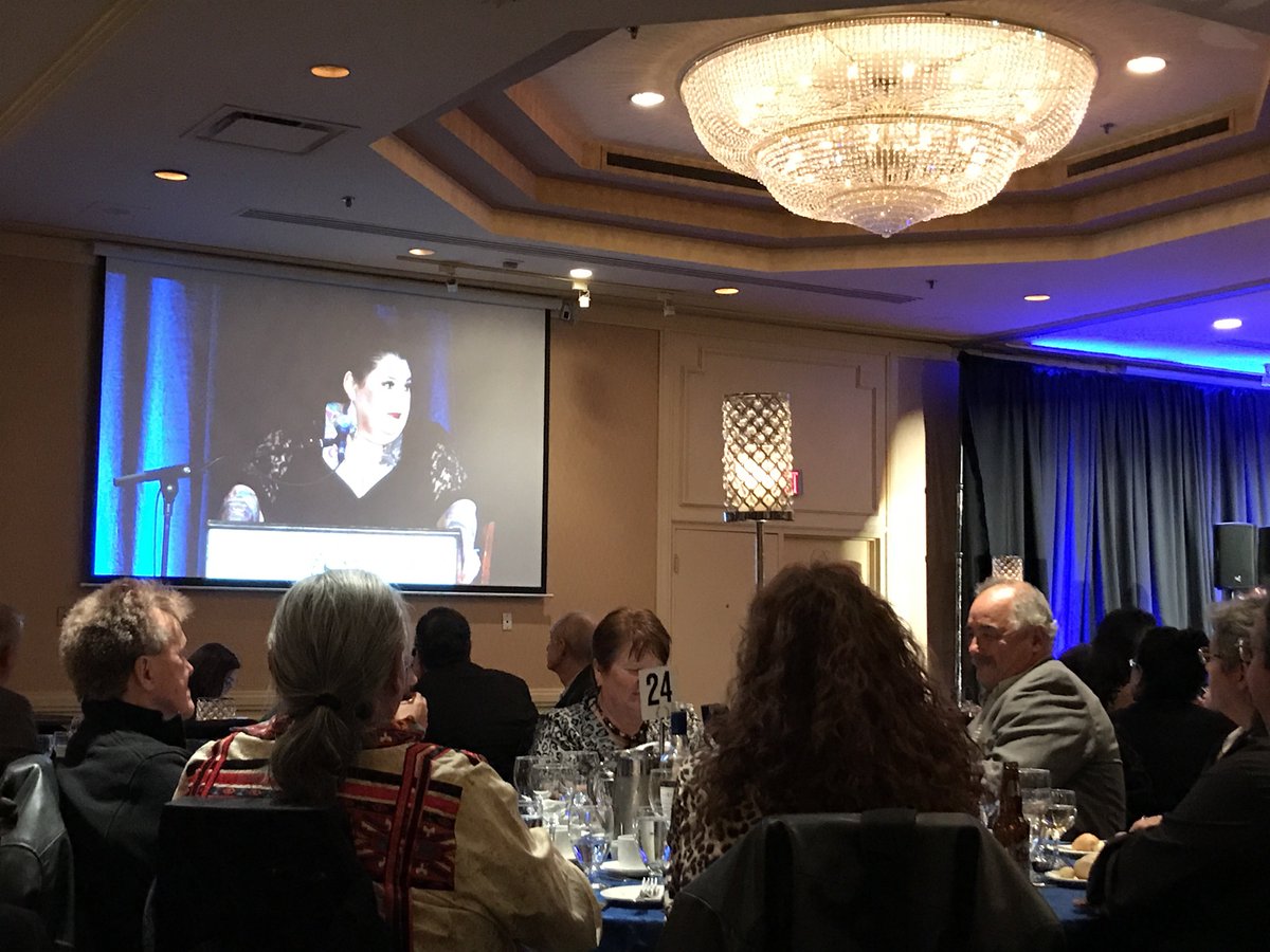 IndHealthCon's tweet photo. @TheCandyShow entertaining the crowd #OctoberMoonGala #Indigenous #Health #IndHealthCon https://t.co/IiKMK7Ump4