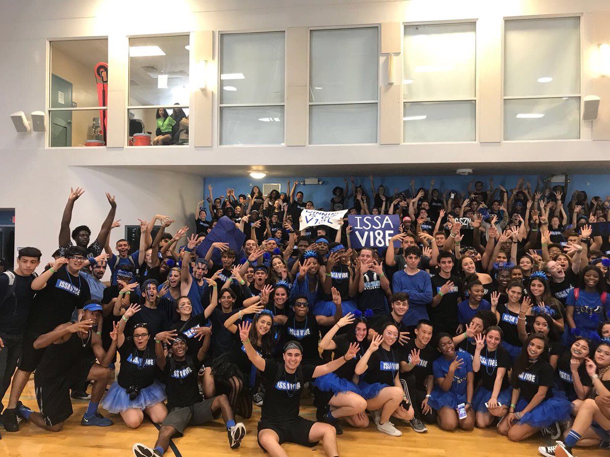 Matt_Dizel's tweet photo. Straight dubs #4PEAT #ColorWars2018 💙🖤💙🖤 https://t.co/za041BQGdX