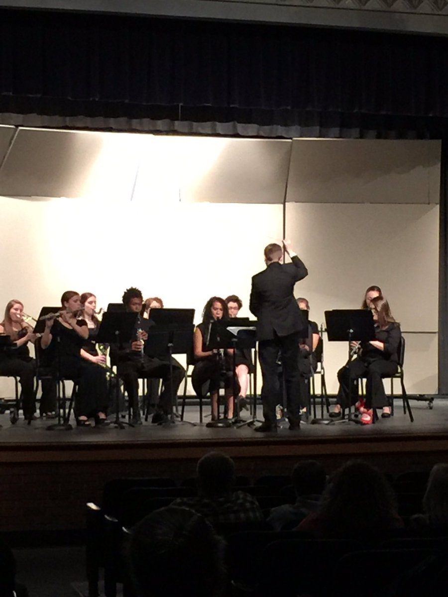 CAltemueller's tweet photo. #ehsband #greatperformance @ElkinHigh @elkinsupt @mrsburtona @brosenbalm https://t.co/k9svFFPtux