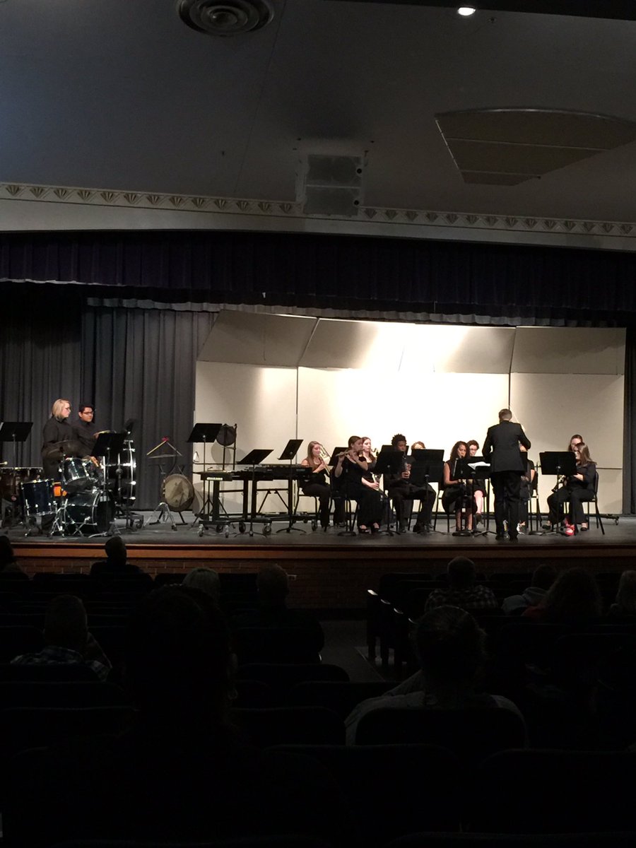 CAltemueller's tweet photo. #ehsband #greatperformance @ElkinHigh @elkinsupt @mrsburtona @brosenbalm https://t.co/k9svFFPtux