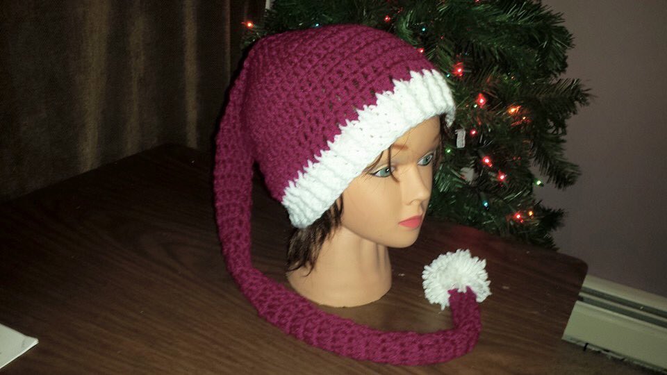 Sewality's tweet photo. Can't wait for Christmas! ❤️ elf hats are $25 (custom made) find me on Facebook! Classy crochet by Ashleigh https://t.co/JdQKUfyHhn