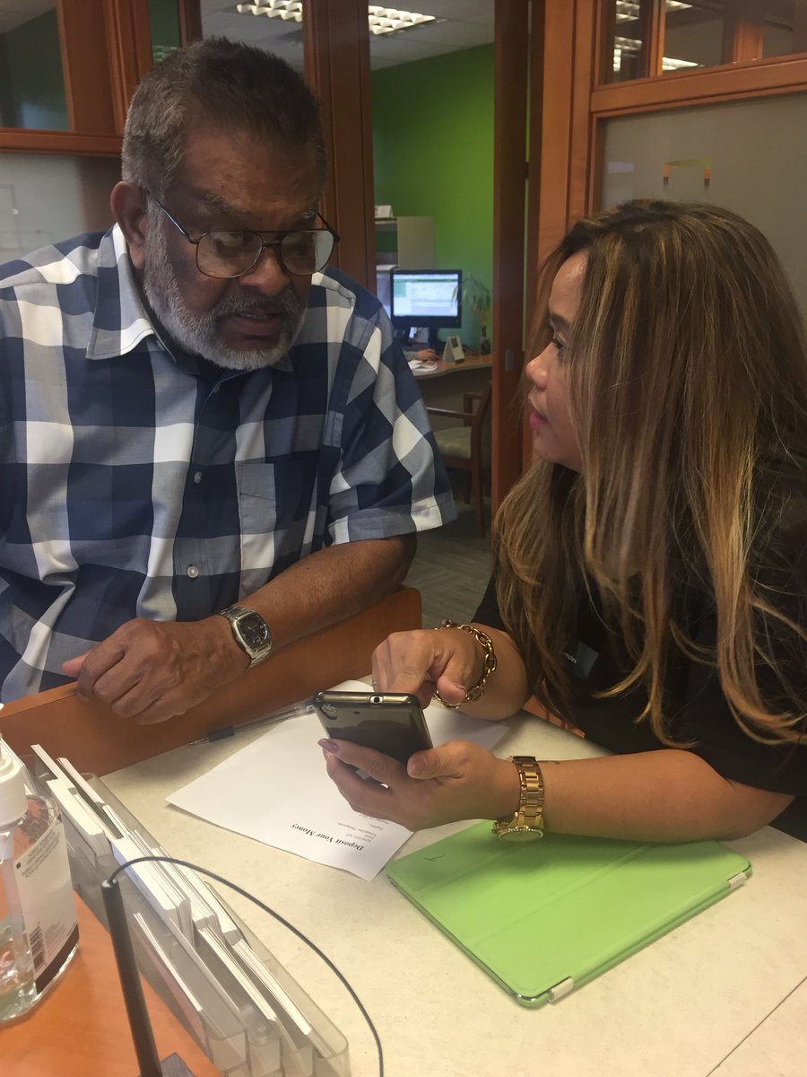 SusanCheung1444's tweet photo. Getting Digital with our customers!#Imdigitalready https://t.co/2dgH1TfB3Q