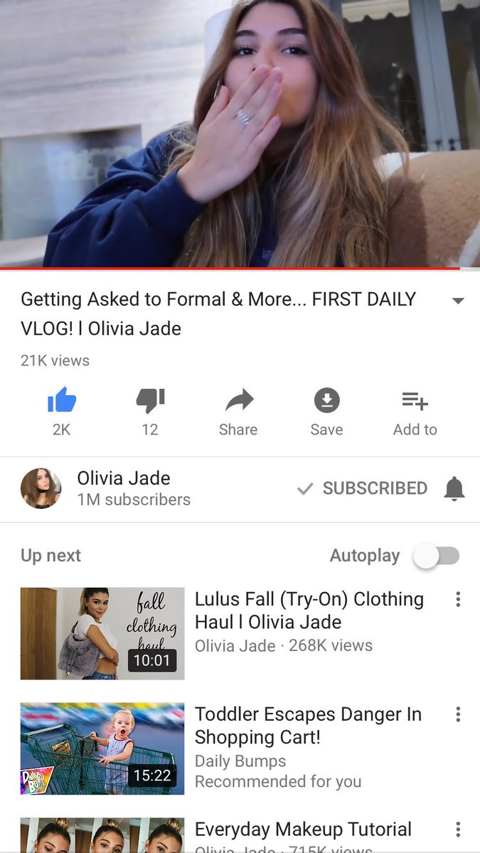 feriicelis's tweet photo. @oliviajadee with her youtube game on POINT 🙌🏻 #dailyvlogger https://t.co/TT0H6JKU7y