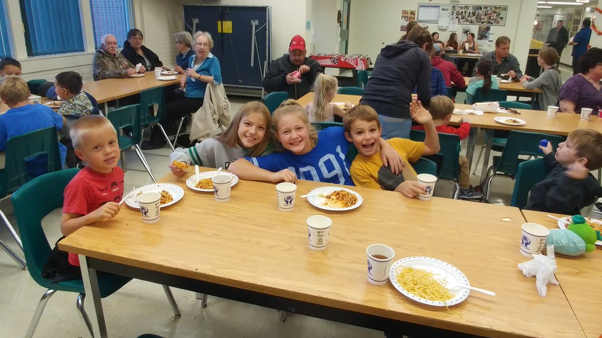 QuillLakeSchool's tweet photo. QLS Open House and SCC Spaghetti Supper 2017 https://t.co/fCCiZApwoQ