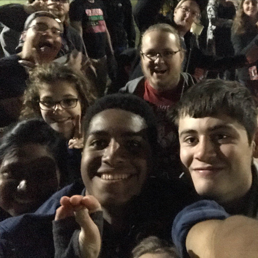 SandTRCHA's tweet photo. S'mores Event Pt. II #family #sandt #reslife https://t.co/95A9LPRXU0