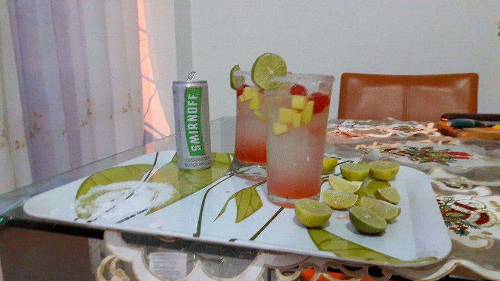 angrhenals_'s tweet photo. @NexoESPNco #MATEOenNEXO unas micheladas mientras veo el mejor programa!!! @SarisCorrea mándame un beso 😍 https://t.co/jg9UL8HqtF