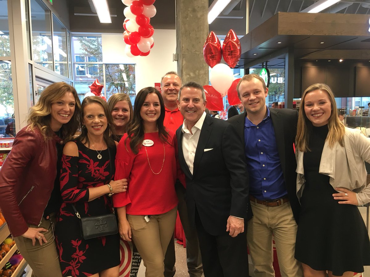 Uptown Mpls <a href="/Target/">Target</a> STL’s family surprised her at tonight’s store opening to share this excited moment!  So sweet!