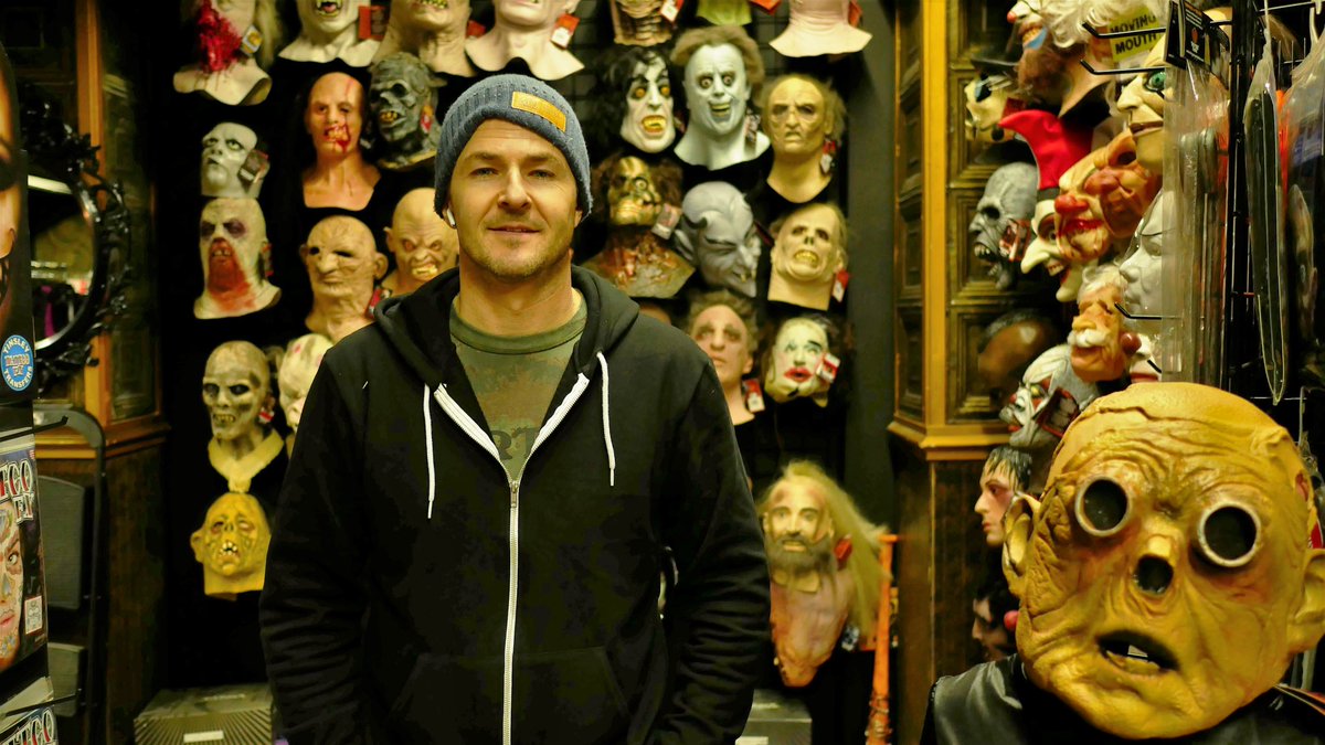 bryn_lipinski's tweet photo. Still looking for a costume? Then look no further than @DeadmontonHouse! Ryan Kozar, the founder, opened a #Haloweeen store next door! #yeg https://t.co/RiaupVJz1a