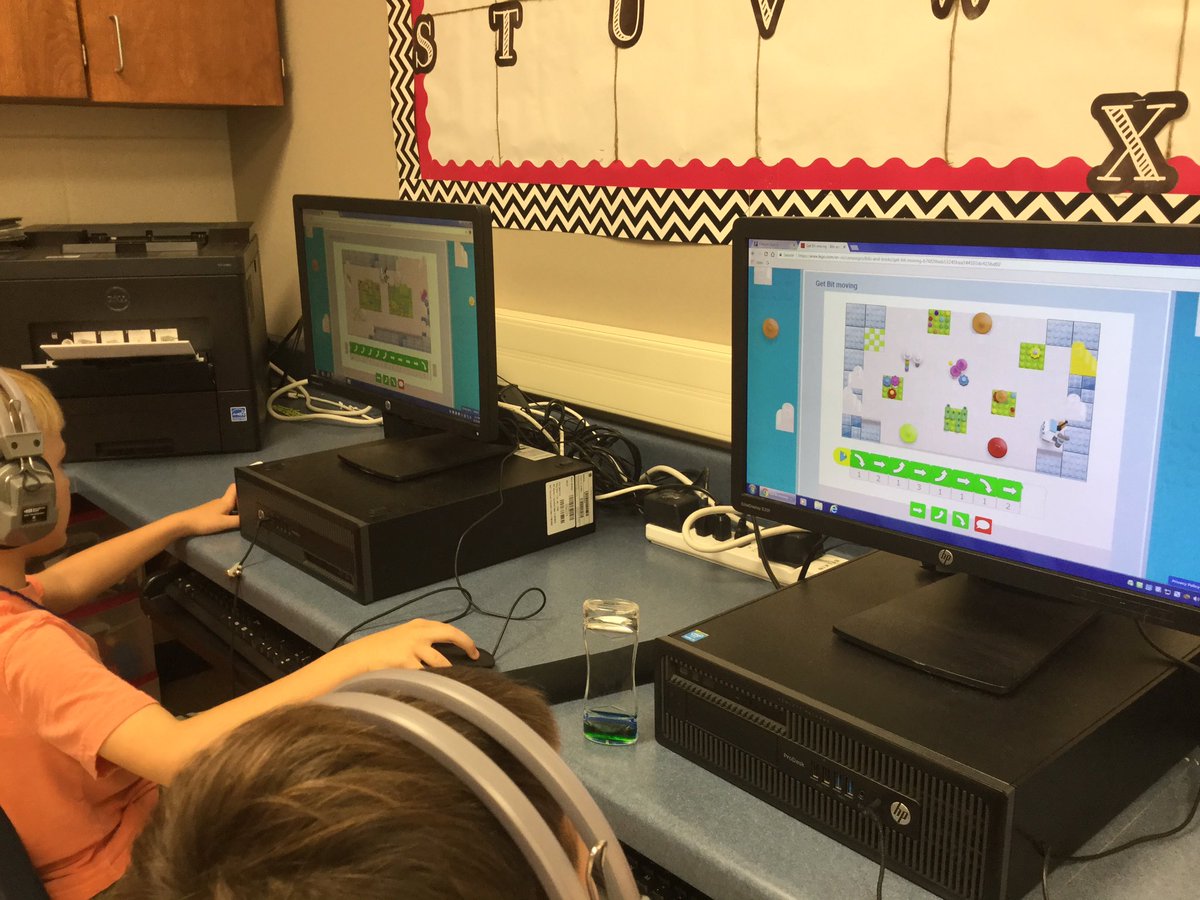 visionarytchr's tweet photo. 2nd graders learning about Morse Code, Emojis and Computer Coding and how they relate. @LEGO_Education #bitsandbricks #coding https://t.co/wJGNE2jvS9