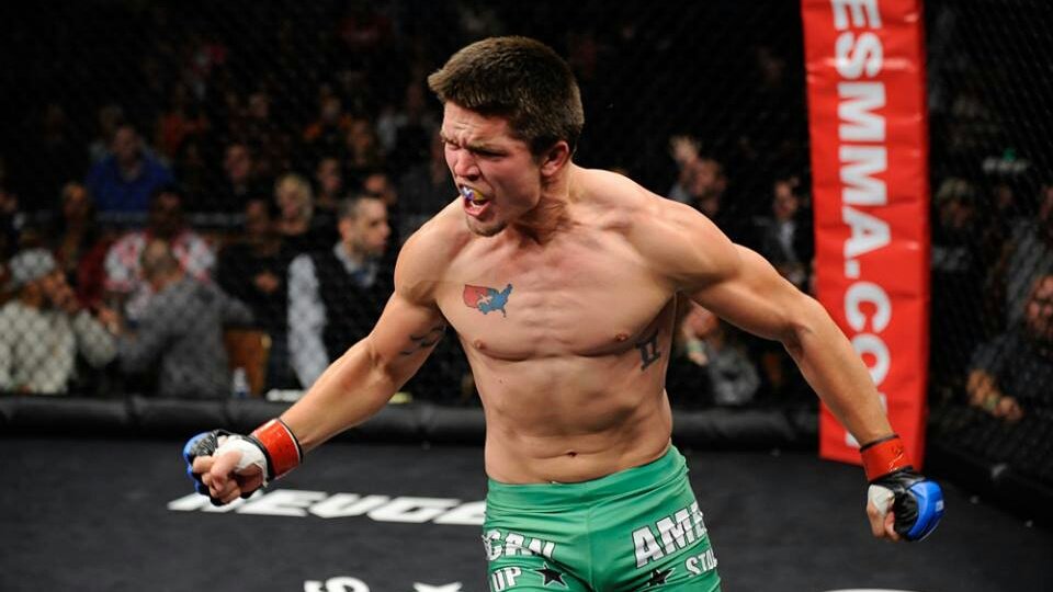 CESMMA's tweet photo. Former No. 1 #NewEngland prospect @PatMcCrohanMMA talks with @LynchOnSports before he's back at #CES46 👊

WATCH ➡ https://t.co/JQJxw6bjQn 📱 https://t.co/SF1qk7rL3J