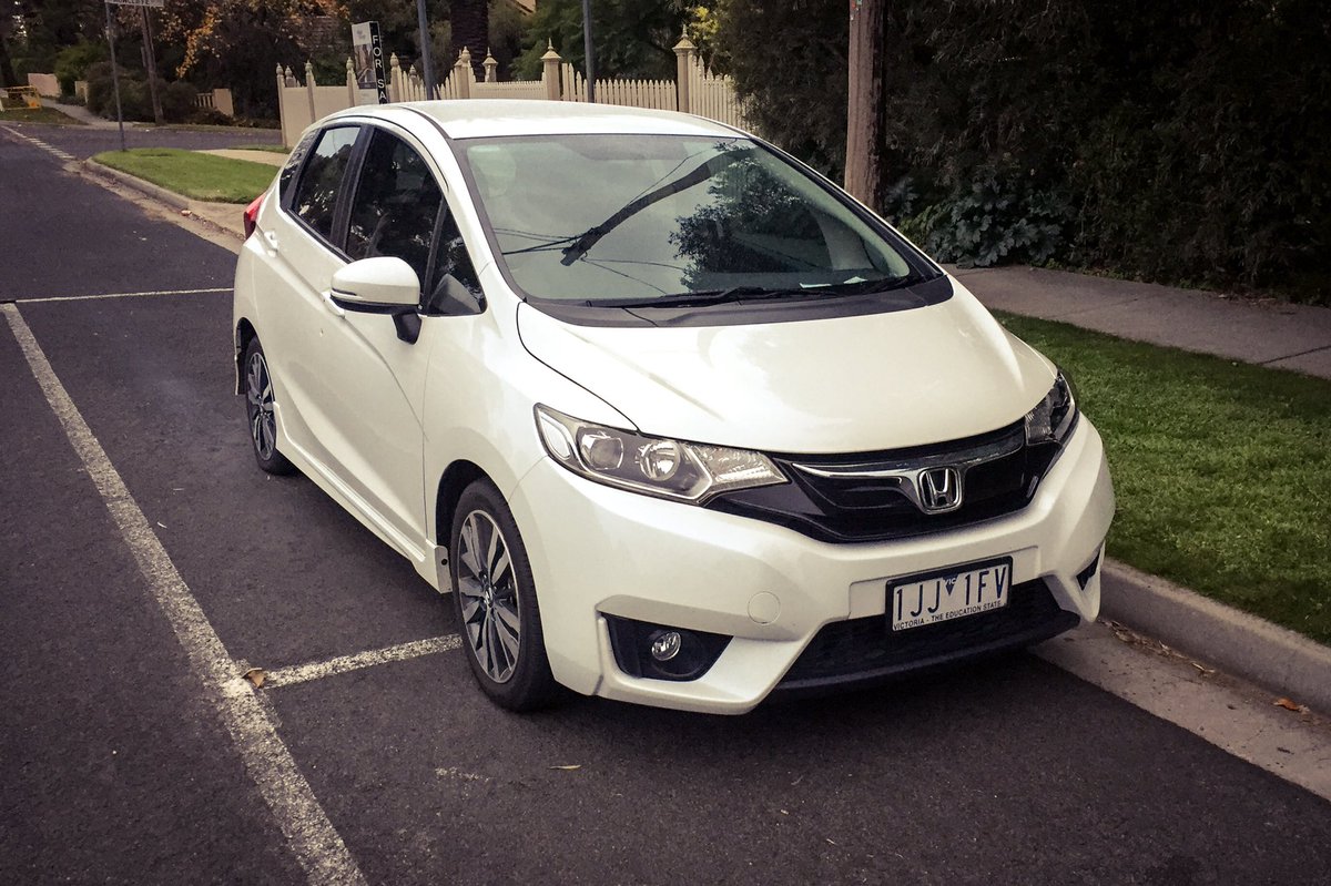🏅NEW MEMBER🏅
Location: Carpenter Street, Flora Hill

Missed it by a 👃🏼

<a href="/BadlyParked/">Badly Parked Cars</a> in <a href="/GreaterBendigo/">CityofGreaterBendigo</a> #badparking