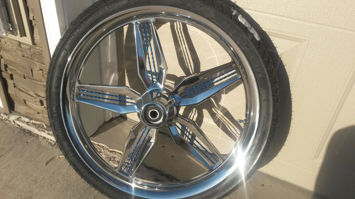 Justinkiesow's tweet photo. Got my new motorcycle wheels put on today #MERC #SUMOX https://t.co/6ZDk8xFHOv