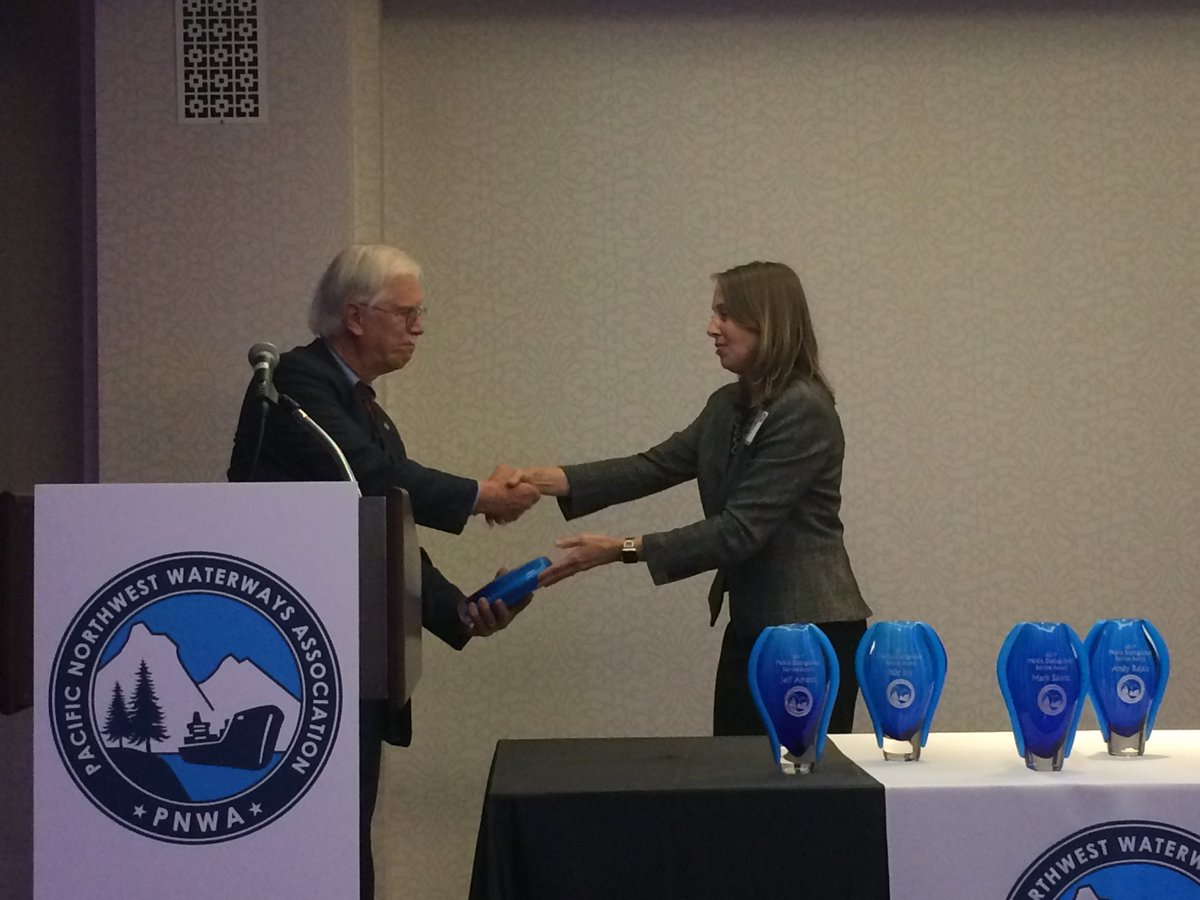 Congrats to <a href="/portvanusa/">Port of Vancouver USA</a> Comm Brian Wolfe on PNWA Distinguished Svc Awd! Thanks 4 all you do 4 ports &amp; our community!