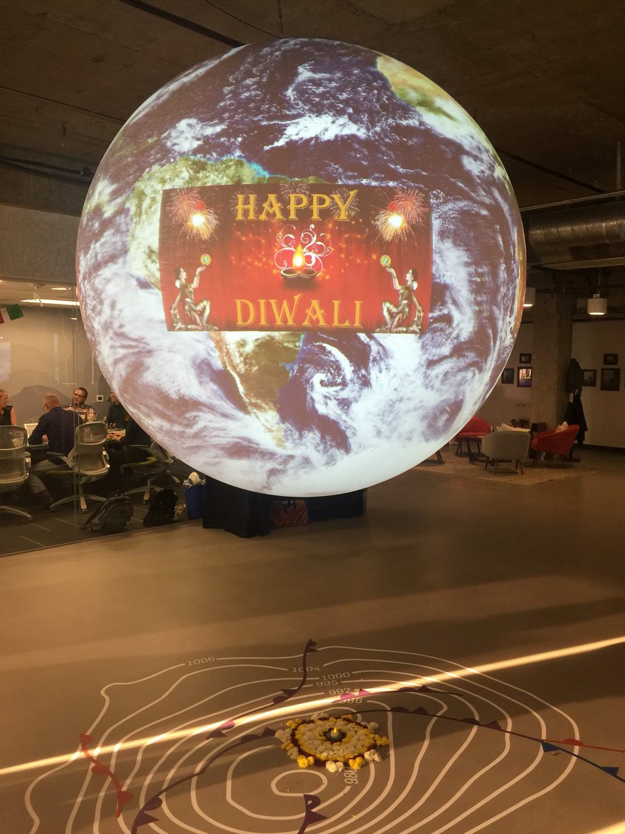 Cajun_Geo's tweet photo. Pretty awesome when @jkbull23 from @climatecorp celebrates #Diwali by getting a #Henna version of your @TripleZThreadz shirt. #WorkBonding https://t.co/L65n9iTEtW