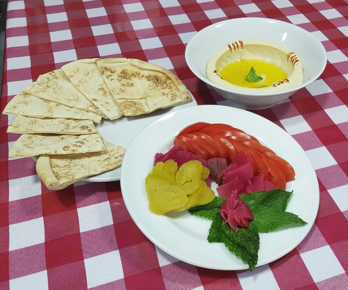 HalalCol's tweet image. Halal Carnes y Restaurantes cuenta con una deliciosa selección de platos árabes y colombianos. Estamos ubicados en la calle 53 No.27A-66.