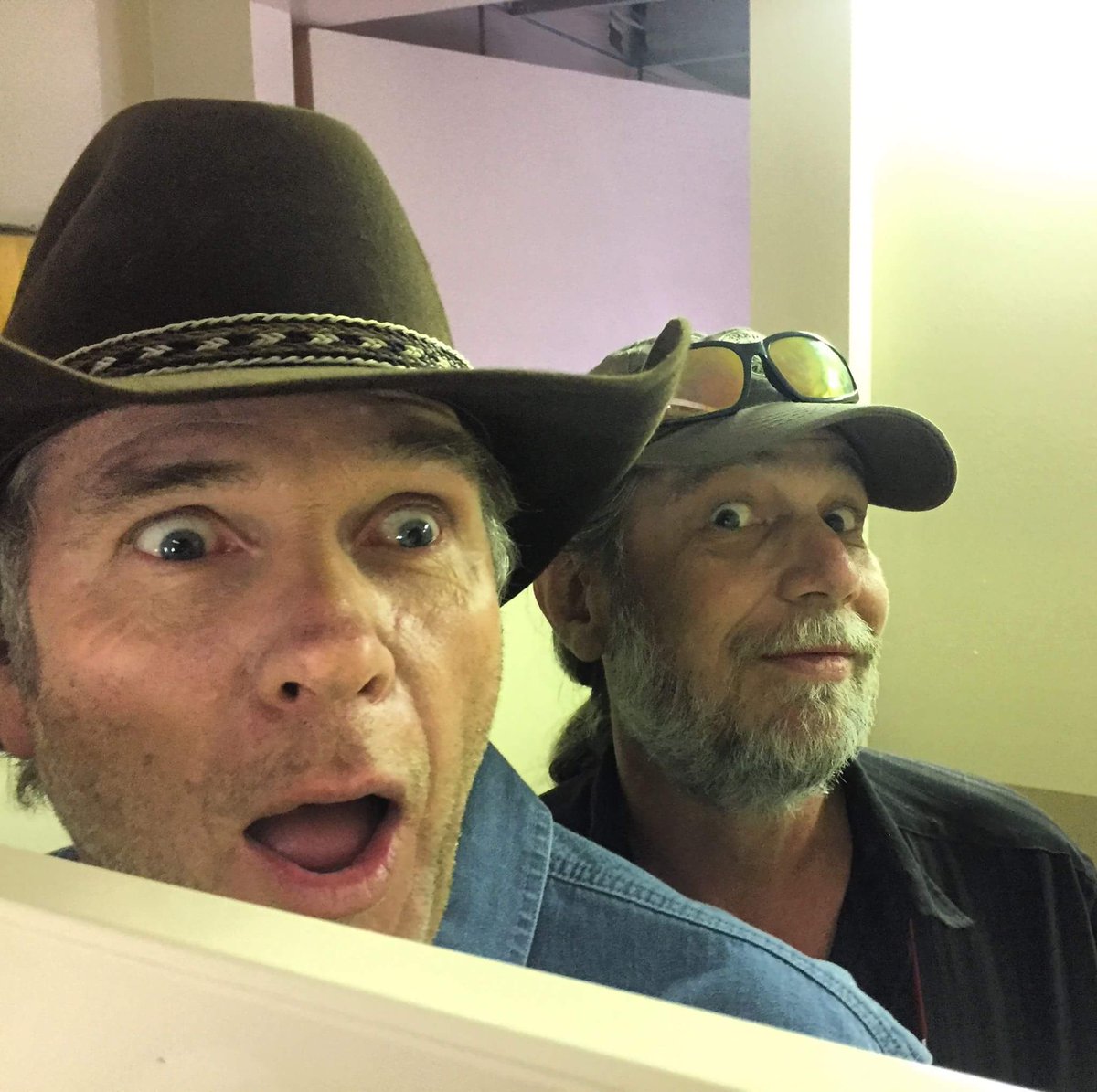 Ohhhh we need this #LongmireS6Netflix <a href="/LongmirePosse/">Longmire Posse</a> <a href="/Hesrocks/">hes</a> <a href="/001mercy/">lyn Cha</a> <a href="/The_GM2/">The Godmother</a> @dovewire <a href="/catherinewilsey/">cat wilsey</a>