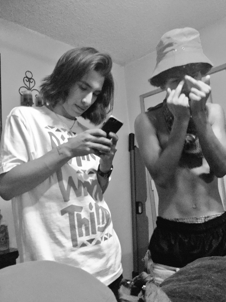 S3Huncho's tweet photo. 💔🤠 LOVE U BLOODSKEE 😪 https://t.co/Rll0FQnhNU