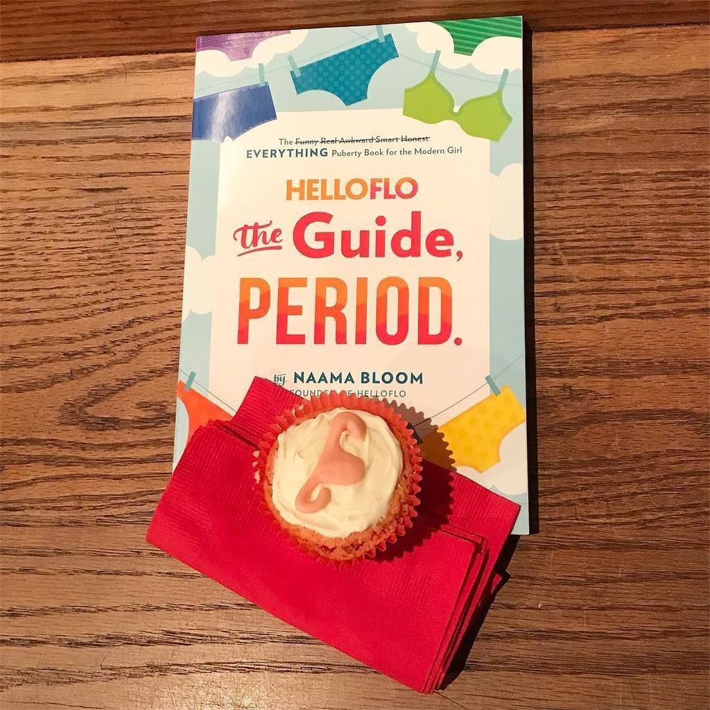 KateGardiner's tweet photo. .@naamabloom’s amazing publicist Lily made white chocolate uteruses to celebrate @helloflo!! #firstmoonparty https://t.co/2ae5vBAh2X https://t.co/PAe0iHwfYQ