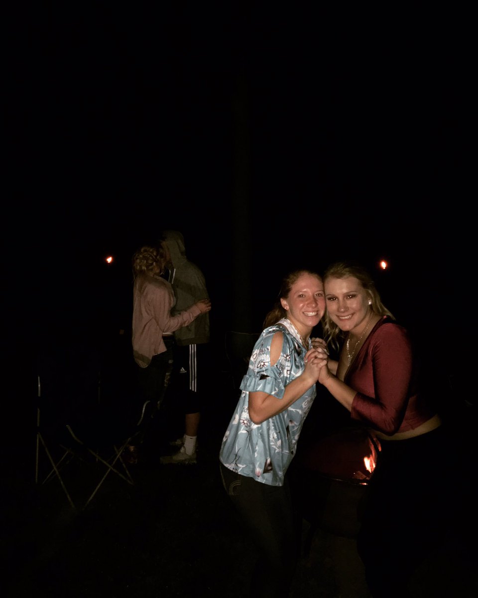 emilyperry_3's tweet photo. another dance, another "pic" #traditionalpose 😉❤️ https://t.co/tOZGM8HJhq