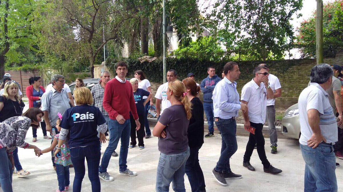 jmpaesani's tweet photo. Hoy realizamos con @GiselaLZamora una recorrida por las obras que estamos llevando a cabo en Torcuato de gran importancia para la localidad. https://t.co/rMJYYFsEet