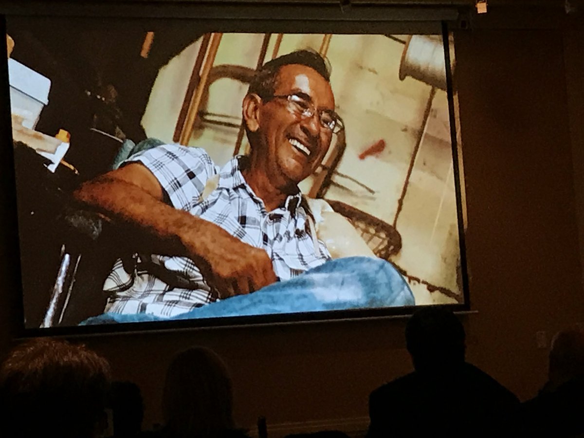_DAHC_'s tweet photo. Congratulations to Scottie (P. R) Hill our 2017 Wisdom Keeper Award #Indigenous #Health #IndHealthCon #OctoberMoonGala https://t.co/2hKIBp3W0s