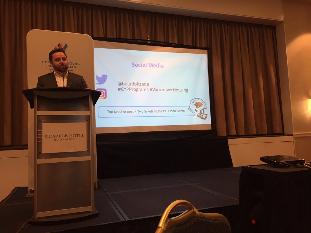 KetevanN's tweet photo. Kicking off the leadership cafe talking about #vancouverhousing with #CYPProgram @BoardofTrade Great to see so many involved in the topic https://t.co/YfTNu3qtYc