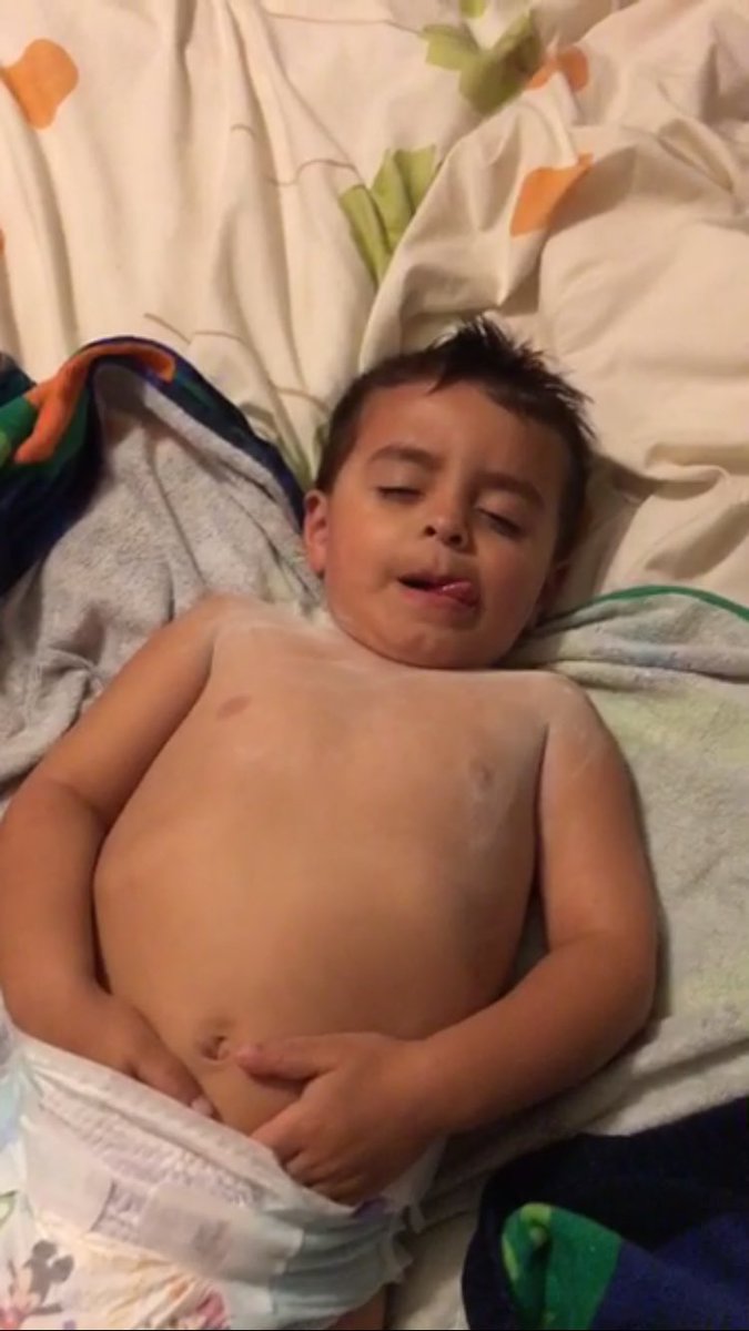 moremarsy's tweet photo. When u feelin' on ur soft nuts after taking a nice bath and put that talco on π€€ #Brandonsback https://t.co/TFVxshYhsr