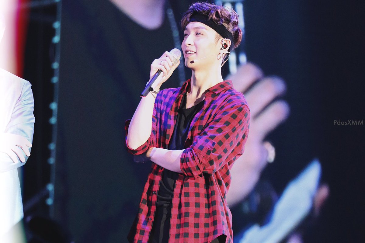 PdasXMM's tweet photo. 171012 😊❤️ #张艺兴音乐冒险季 #LAY02SHEEP https://t.co/9RinDjLBcc