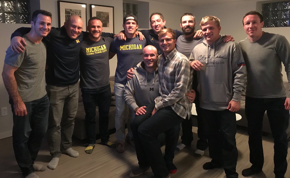 Sean_Bormet's tweet photo. Tremendous last 6 years at Michigan with @JimmyKennedy60! Excited for him, @lanedogmilli, &amp; Jameson to begin their next chapter! #GoBlue https://t.co/eDS6MC6BEF