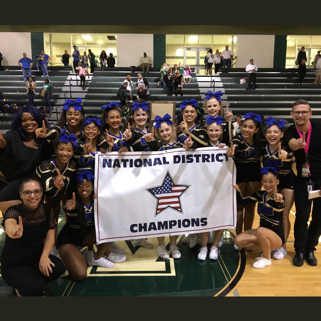 Lancer_Cheer's tweet photo. #NewProfilePic https://t.co/mAPyv8rnJ1