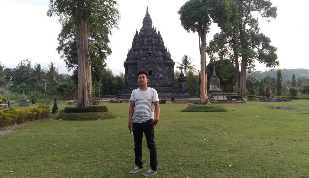 harry p denhas tweet media