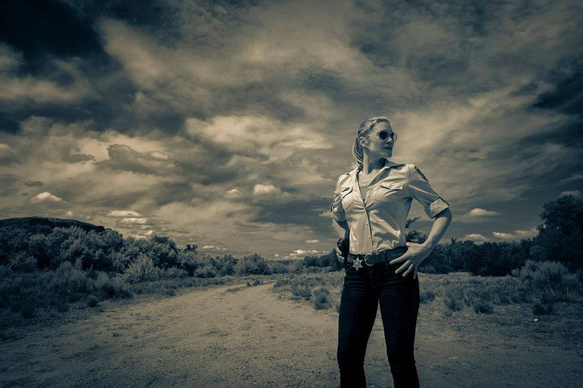 ABoneMartinez's tweet photo. She who owns it all. #KateeSackhoff #LongmireS6Netflix #TheFamilyYouChoose https://t.co/zVUtHCVjGL