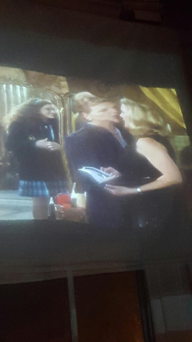 BlakeAlaina's tweet image. Watching The Princess Diaries with a projector &amp;amp; a wavy bedsheet is still one of the funniest things that's ever happened to me