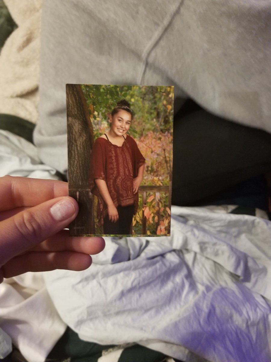 I was cleaning my room and I stumbled across my little sisters old business card 😂🔥