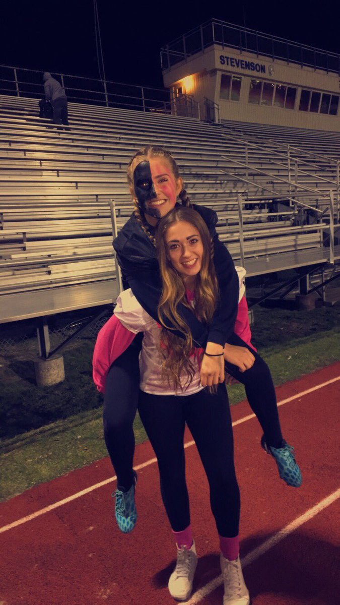 morgandubey's tweet photo. we don't take L's #faLconLit ❤️💙 https://t.co/cBn0aQ2Z2p