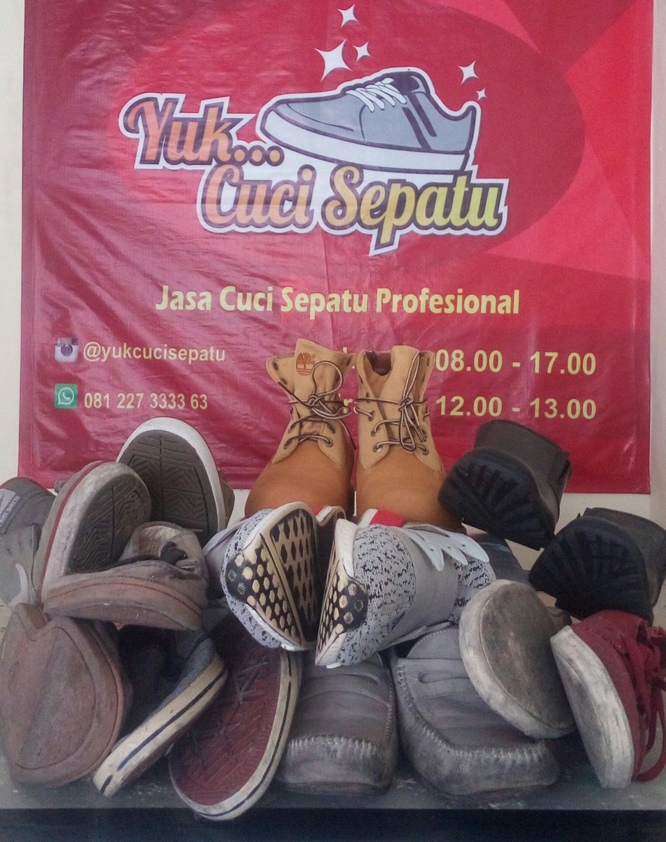 YukCuciSepatu's tweet photo. Selamat pagi teman-teman, kami tunggu sepatu kotornya yaa...
Sms/Wa 081227333363
#jogja #cucisepatujogja #Yogyakarta  #sepatu #cucisepatu https://t.co/VTl2AFwVHW