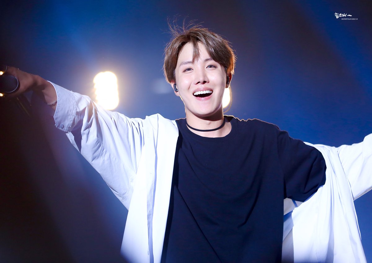 J Hope 171015 Bts The Wings Tour Kyocera Dome Osaka D 2 Jung Hoseok Hoseok Wings Tour J Hope 171015 Bts The Wings Tour Kyocera Dome Osaka D 2 Jung Hoseok Hoseok Wings Tour