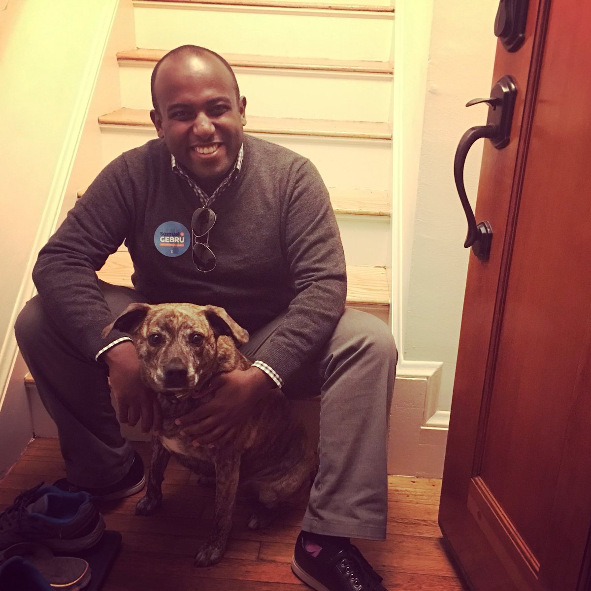 SMGebru's tweet photo. #DogsForGebru #InclusiveCambridge #TeamGebru #CambMA #mapoli https://t.co/JpV9UbNncO