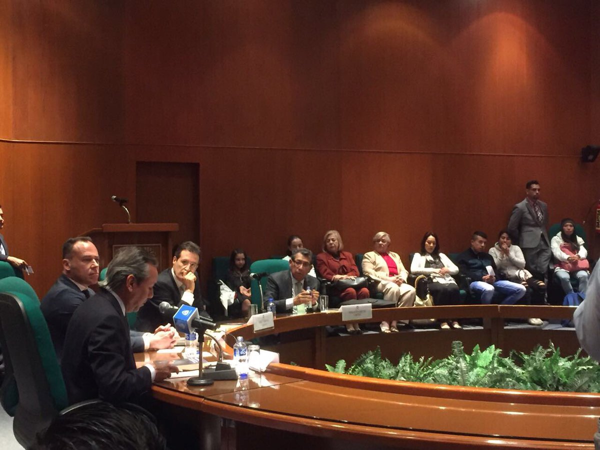 Zamora_Grant's tweet photo. Agradezco a todas y todos por su incondicional apoyo; hoy presenté mi libro titulado La víctima en el nuevo sistema penal mexicano @INACIPE https://t.co/N0RhXxiHKt