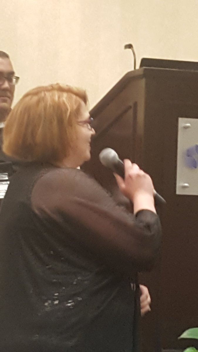 simplegirlstill's tweet photo. Vanna Burgendy #RMASFAA2017 https://t.co/y65lEB1pEc