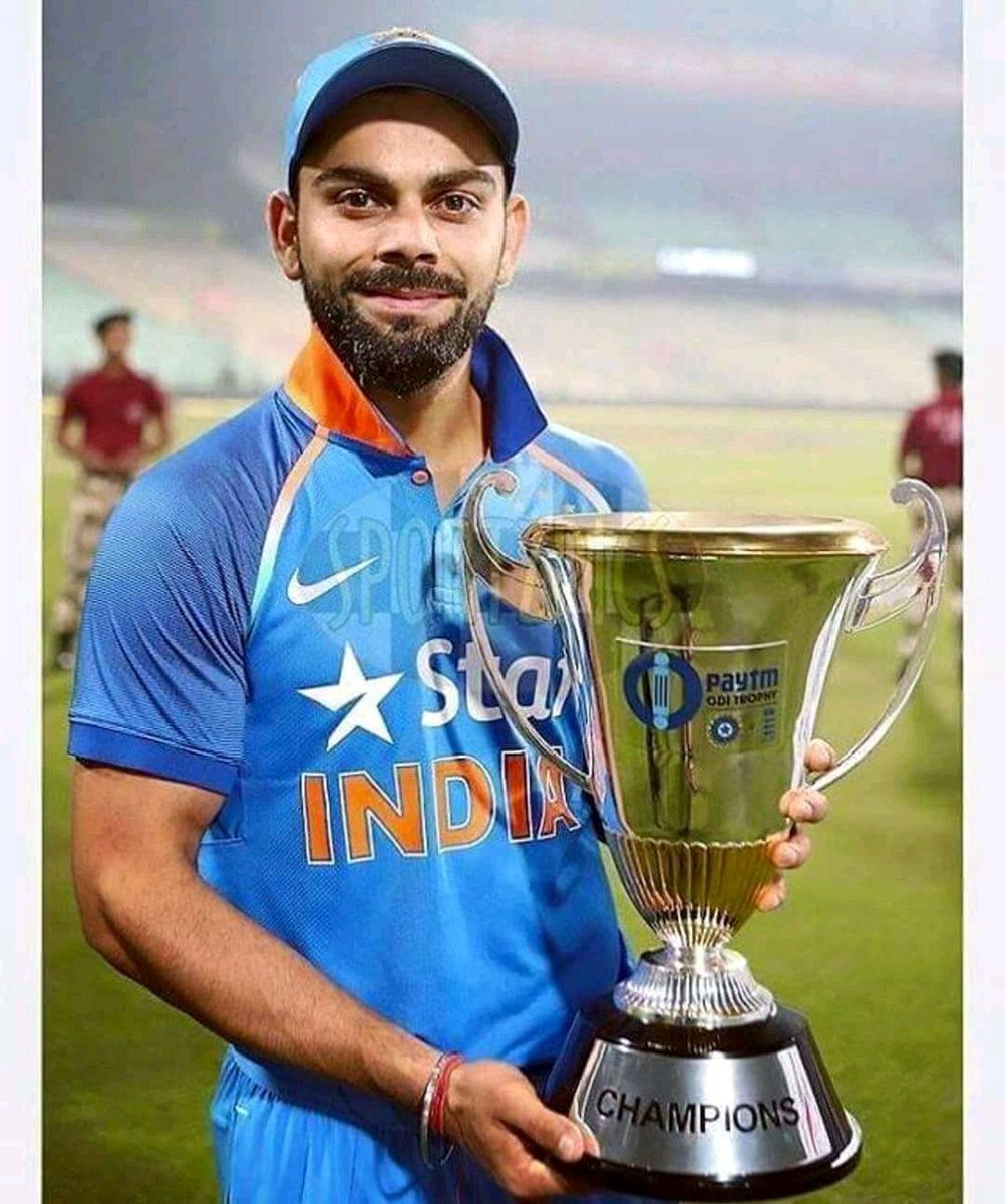 RahulRanaG's tweet photo. @anushkaasrose @Slaynushka Best crikter https://t.co/CAV9LbATrP