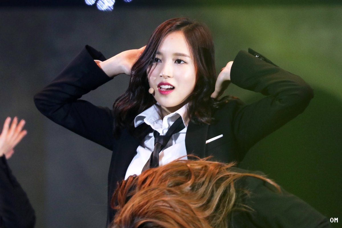 olmaneegee1020's tweet photo. 171015 ONCE BEGINS
#트와이스 #TWICE #미나 #MINA https://t.co/hIEShV5QfO