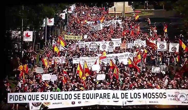 jusapolarioja's tweet photo. SEGUIMOS CRECIENDO!!!
-11,7K (+200)@jusapol
-711 (+48)@jusapolarioja 
Queda mucho camino x recorrer
MUCHA FUERZA A TOD@S!!!
#EquiparacionYa https://t.co/UA6cGjSjBe