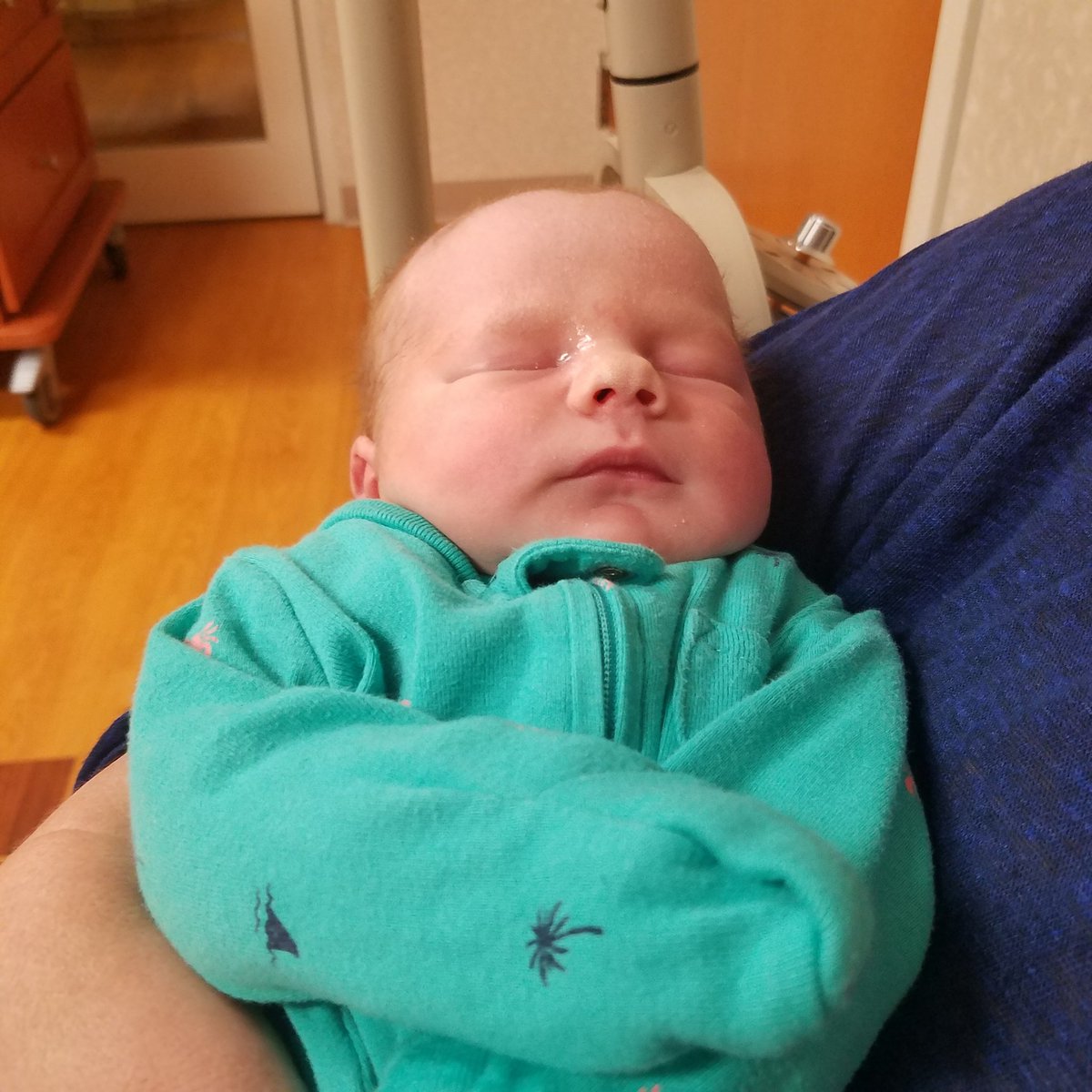 Finally catching up on here!  Been crazy the last 2 weeks.  New baby is here though and is very healthy! #dadlife