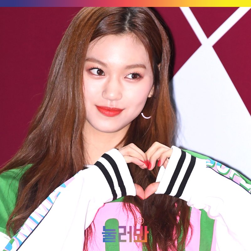 nulerba's tweet photo. 7 Original photo > https://t.co/CYSZ7Y0zKH
#WekiMeki #위키미키 #Yoojung #최유정 #김도연 #엘리 #세이 #Doyeon #Elly #Say #무보정 #kpop #idol #nulerba #아이돌 https://t.co/jRyWtAIDsP